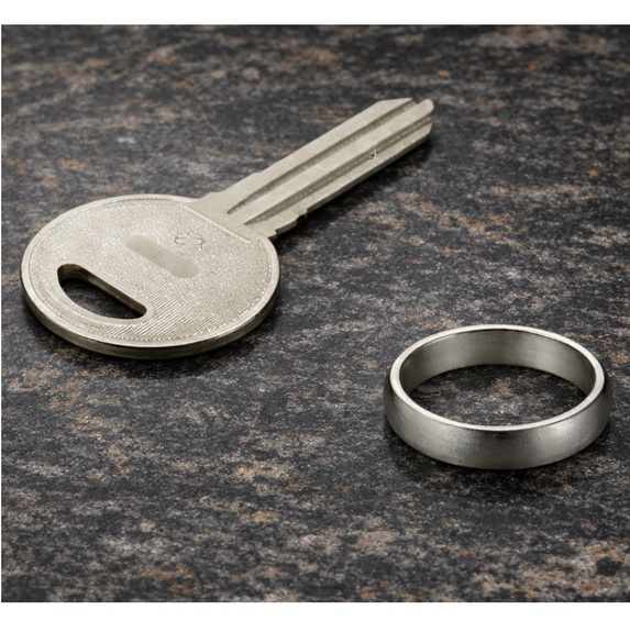 The Keyed Ring by Shinichi Arai