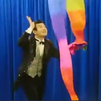 Fountain Streamer by Mahka Tendo